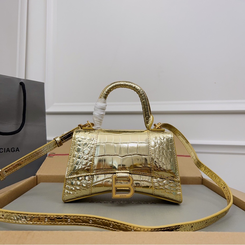 Meet your Posher, Sirius